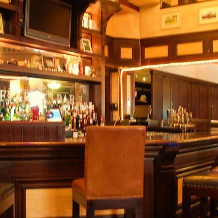 Feerick'S Hotel Rathowen Eksteriør billede